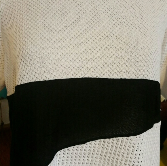 Woven top - Picture 2 of 4